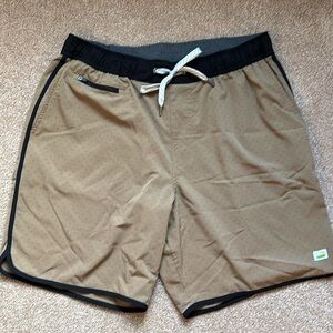 Vuori Men’s Banks Short